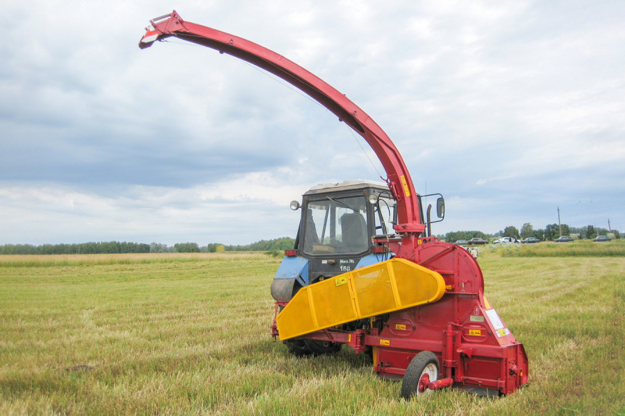 Mounted rotary mower-shredder CH15